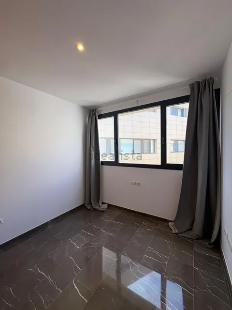 Flat 89 m² in Seville