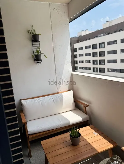 Habitació de lloguer, Madrid (3/3)