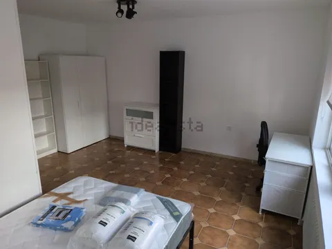 Habitació de lloguer, Àvila
