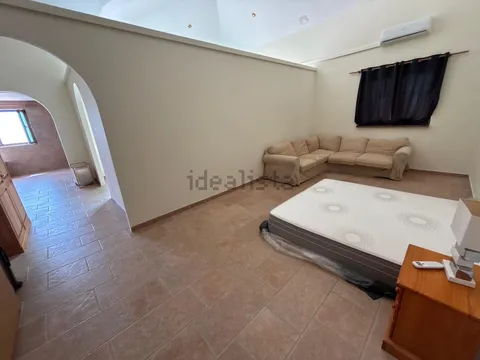 Haus 400 m² in Estepona