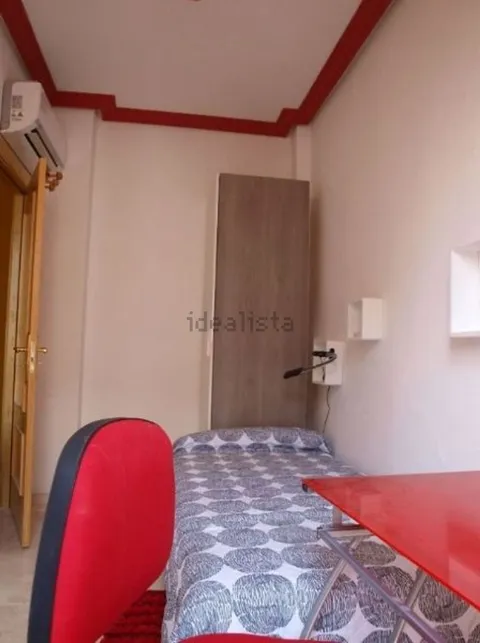 Piso de 100 m² en Granada