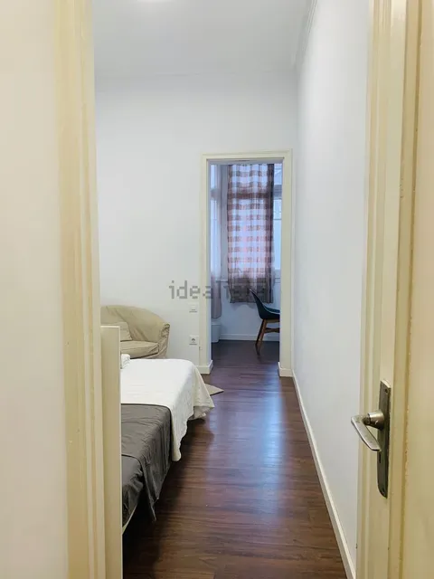 Quarto para alugar, Barcelona (4/19)