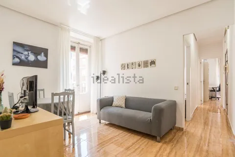 Wohnung 71 m² in Madrid