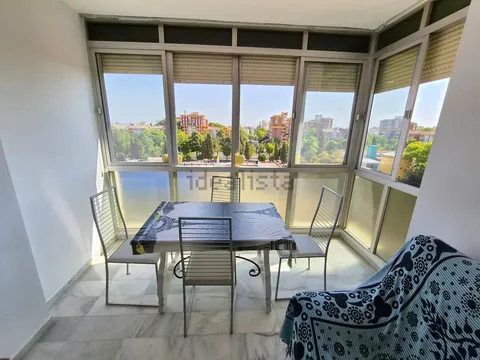 Flat 102 m² in Seville