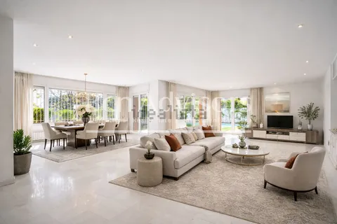 Casa de 594 m² en Barcelona (2/53)