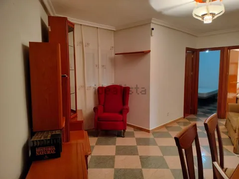 Pis de 60 m² a Puertollano (2/19)