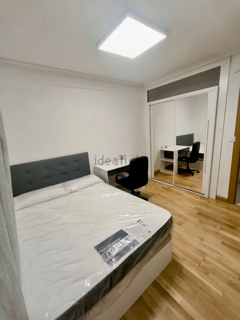 Habitació de lloguer, Lleó