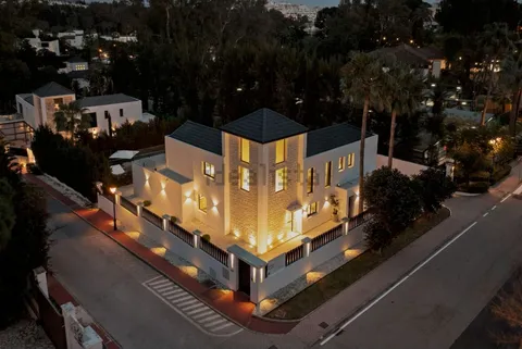 Casa de 328 m² a Marbella