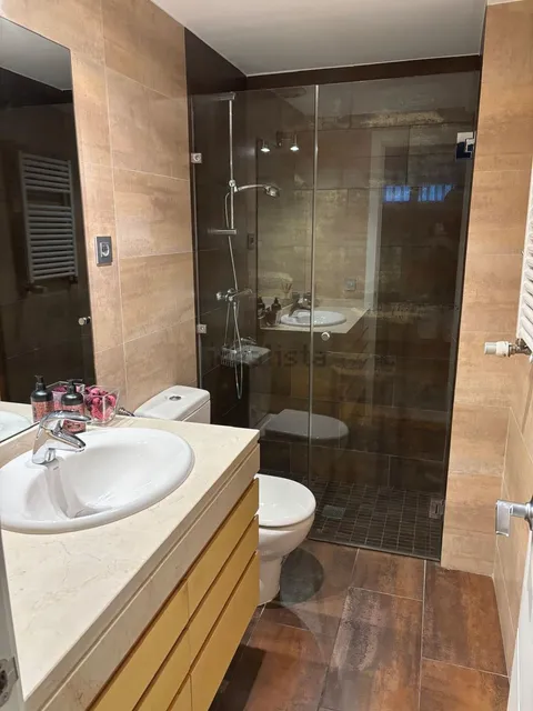 Habitació de lloguer, Madrid (3/6)