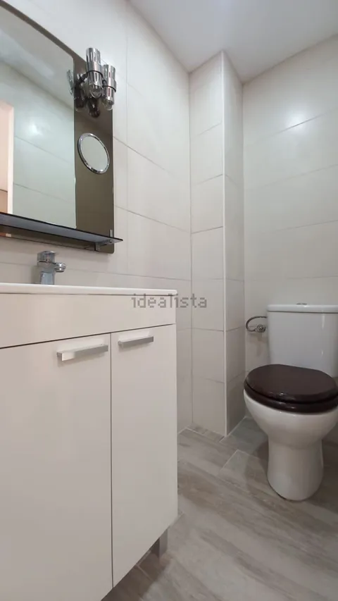 Habitació de lloguer, Escalona