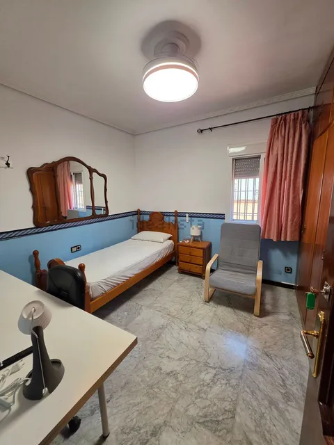 Zimmer zur Miete, Dos Hermanas