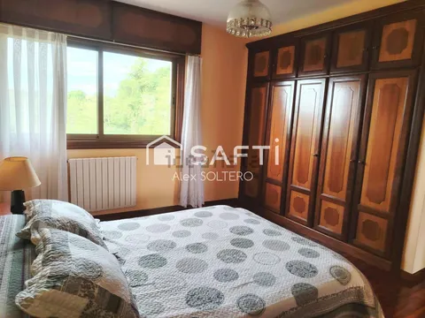 Casa de 345 m² a Vigo