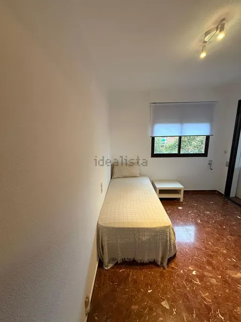Chambre à louer, Valence