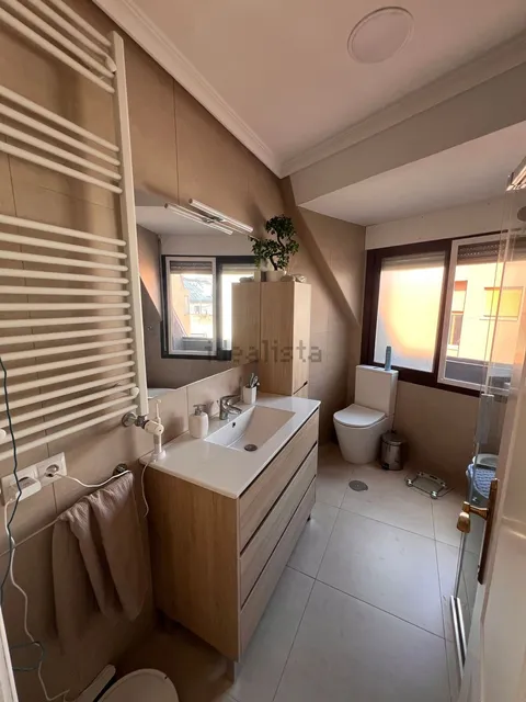 Wohnung 98 m² in Madrid