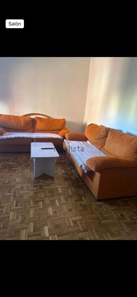 Habitació de lloguer, Pamplona (2/5)