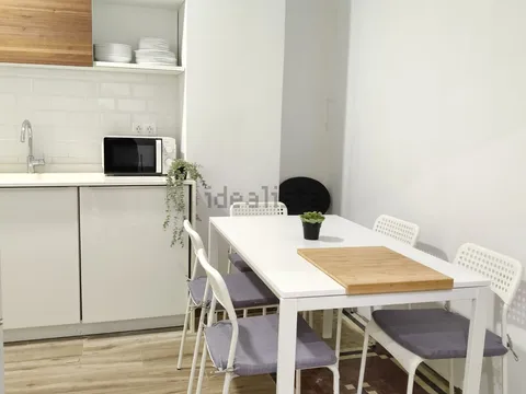 Habitació de lloguer, València (3/8)