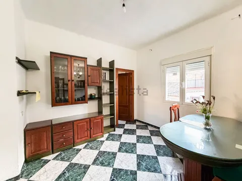 Pis de 82 m² a Baza