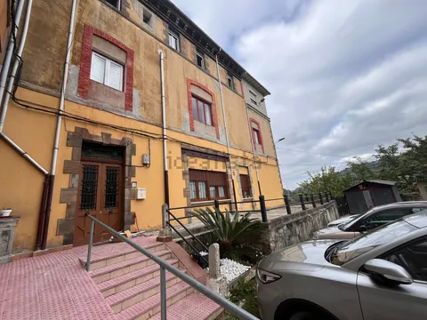 Pis de 65 m² a Samartín del Rei Aurelio