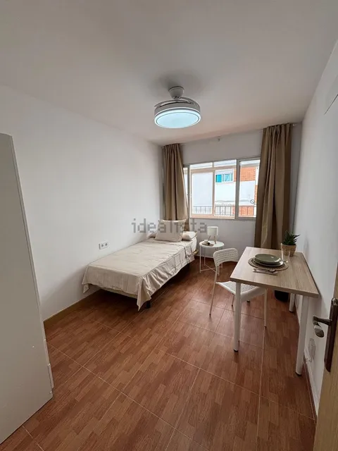 Кімната в оренду, Benalmádena