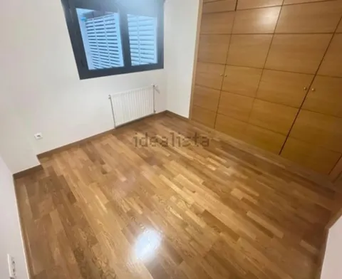 Habitació de lloguer, Madrid (2/2)