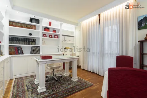 Pis de 130 m² a Pamplona