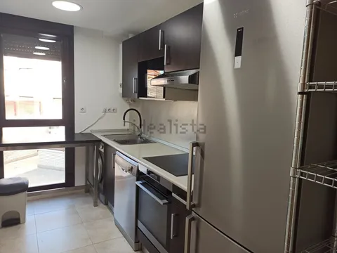 Flat 85 m² in Cadrete