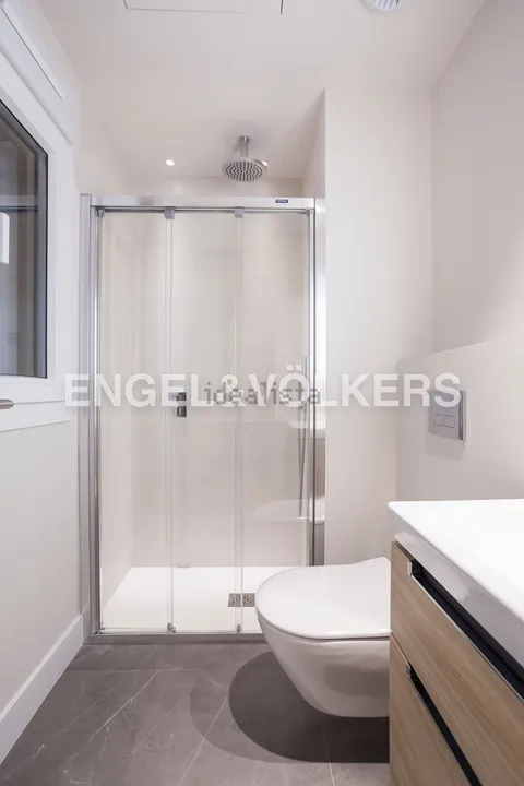 Wohnung 217 m² in Madrid