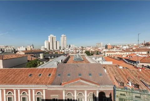 Flat 105 m² in Madrid