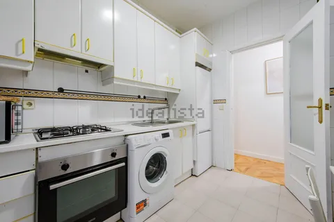 Кімната в оренду, Madrid