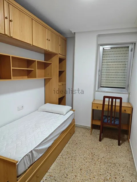 Room for rent, Salamanca (2/6)