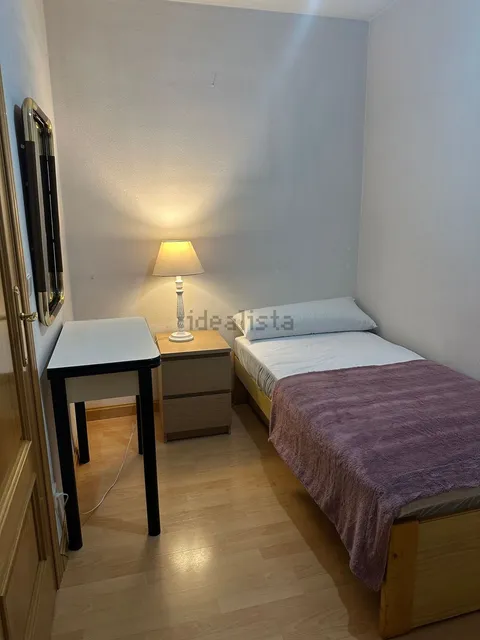 Habitación en alquiler, Madrid (3/3)