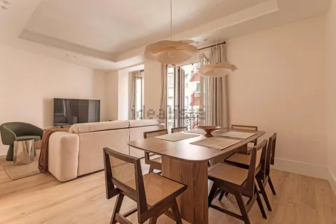 Flat 106 m² in Madrid