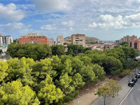 Pis de 107 m² a Alacant