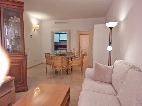 Pis de 55 m² a Sevilla (2/12)