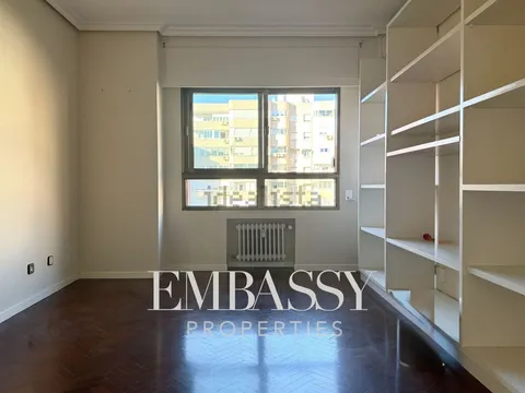 Wohnung 70 m² in Madrid