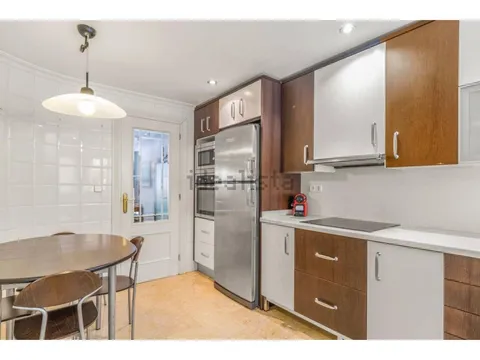 Будинок 300 м² у Alacant / Alicante