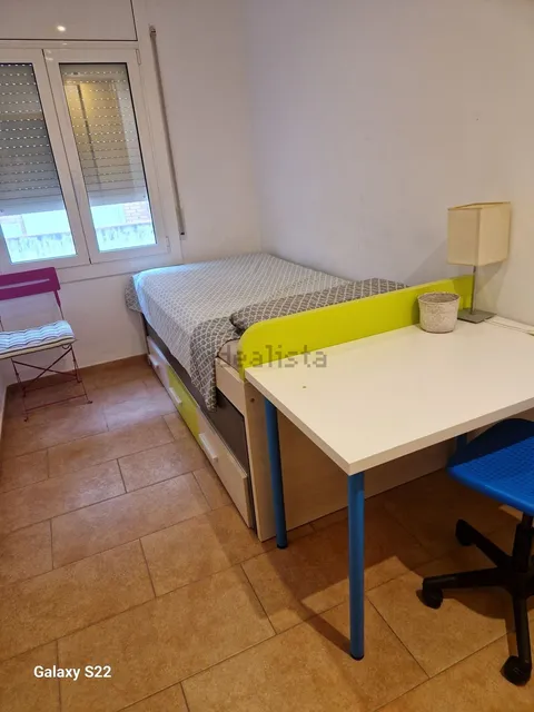 Chambre à louer, Figuières