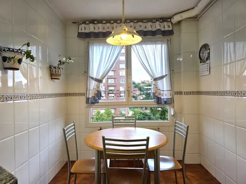 Pis de 80 m² a Gijón
