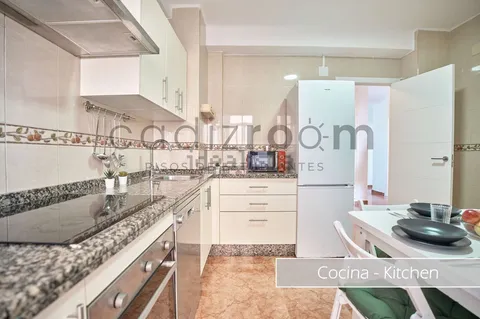 Room for rent, Cádiz