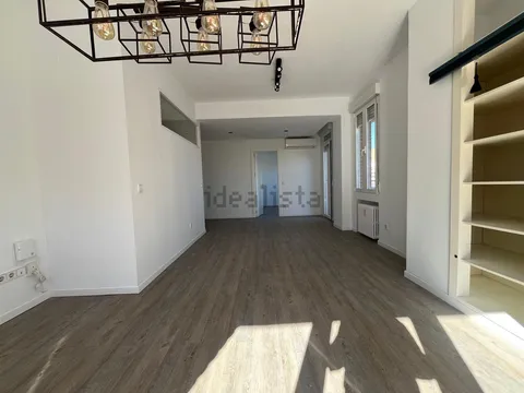 Wohnung 77 m² in Madrid