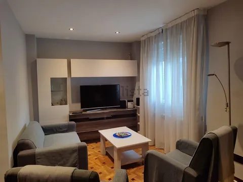 Pis de 75 m² a Oviedo