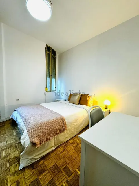 Кімната в оренду, Madrid