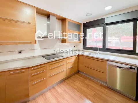 Casa de 277 m² a l'Hospitalet de Llobregat