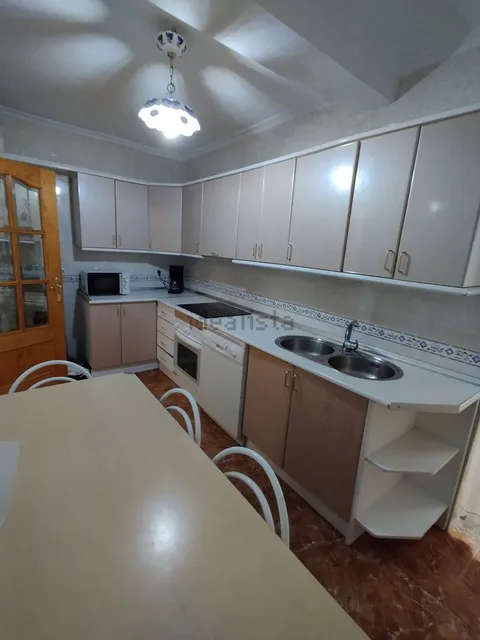 Pis de 130 m² a Navalmoral de la Mata (3/28)