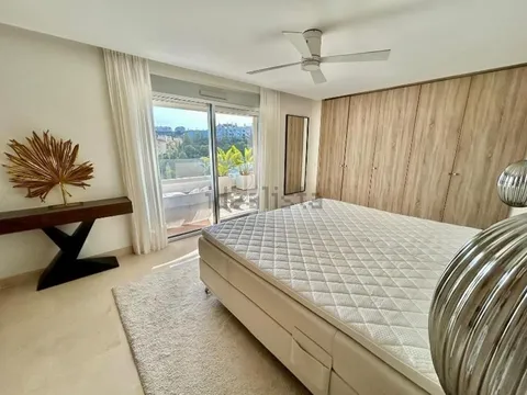 Квартира 240 м² в Benahavís