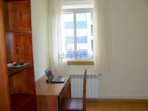 Chambre à louer, Ourense