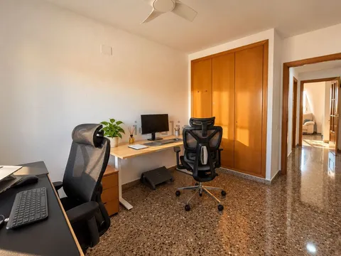 Pis de 93 m² a València