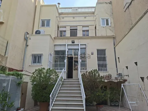 Casa de 300 m² a Badalona