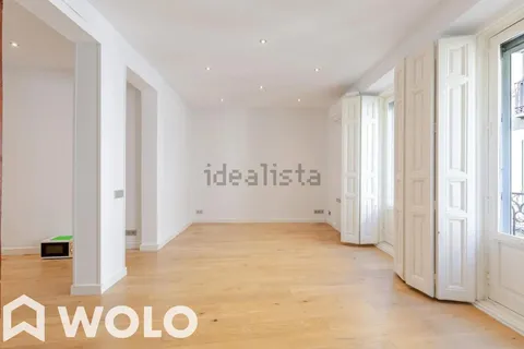 Flat 81 m² in Madrid (3/28)