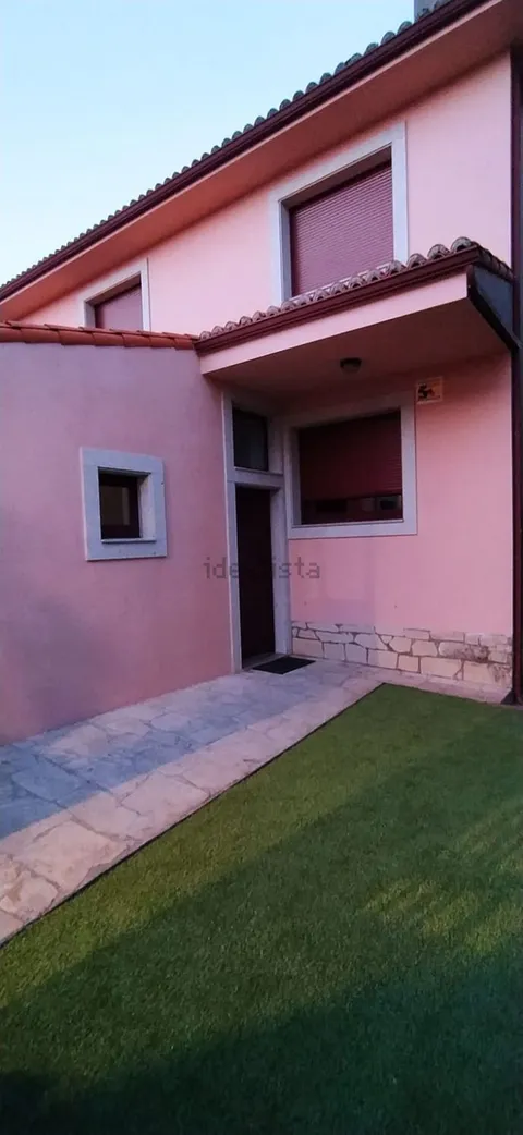 Haus 305 m² in Santiago de Compostela